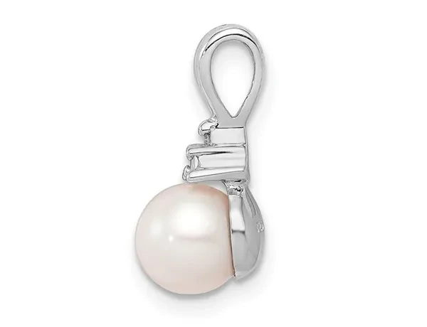 White Cultured Freshwater Pearl 6mm Pendant Necklace in Sterling Silver with Chain